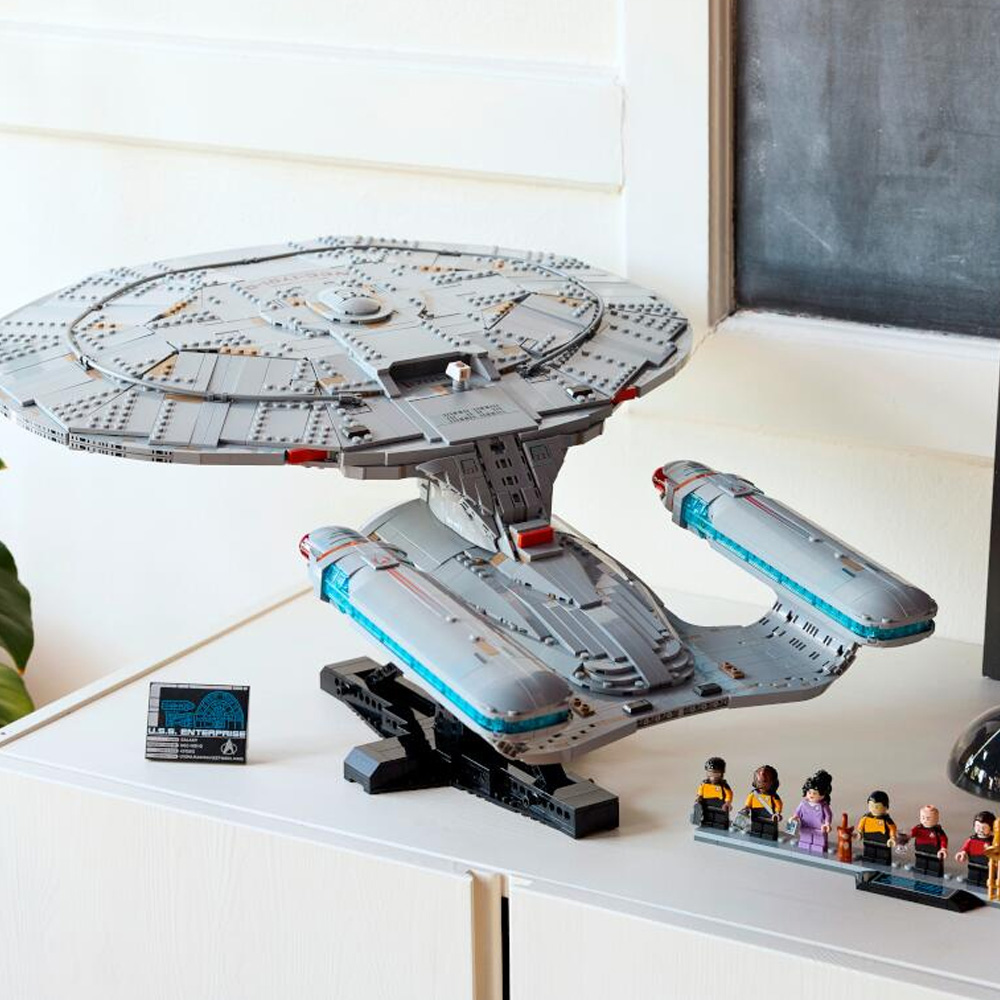 LEGO Star Trek U.S.S Enterprise-D
