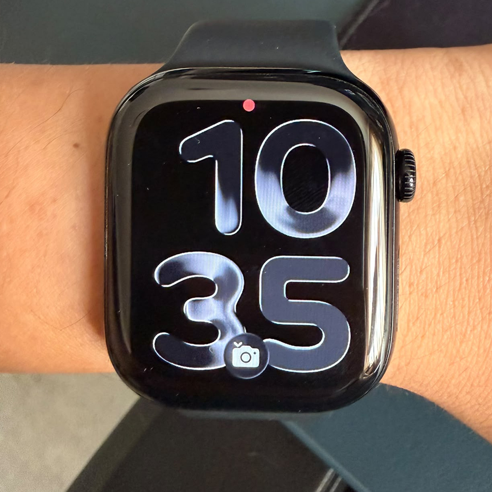 <strong>Apple Watch Series 11</strong>